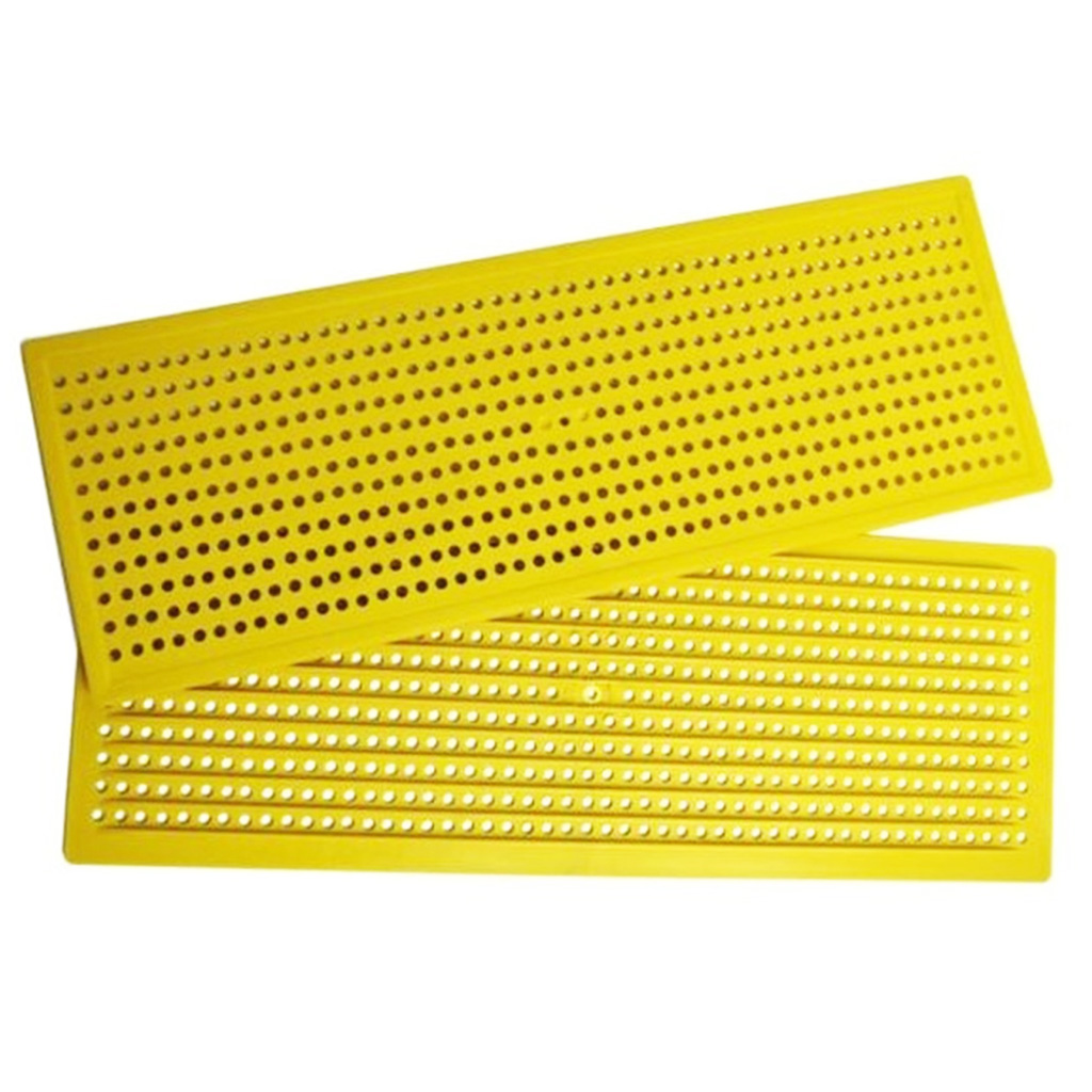 Pylochytová mriežka široká 408x148 mm, priemer otvoru 4,8 mm